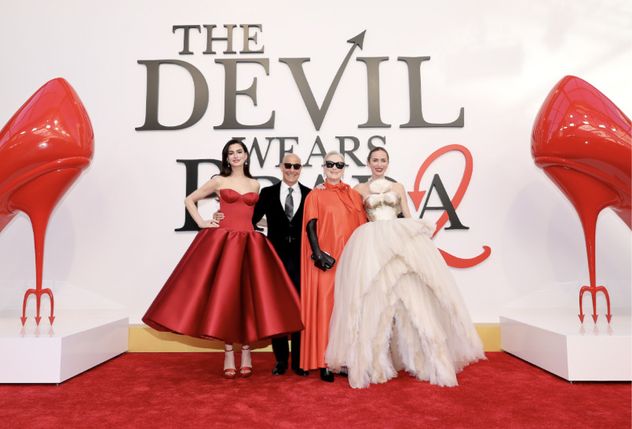 Anne Hathaway, Stanley Tucci, Meryl Streep y Emily Blunt.