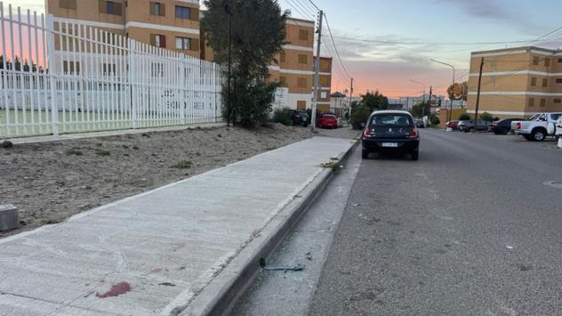 Doble homicidio en Comodoro Rivadavia: mataron a tiros a un hombre y a una mujer en plena calle.
