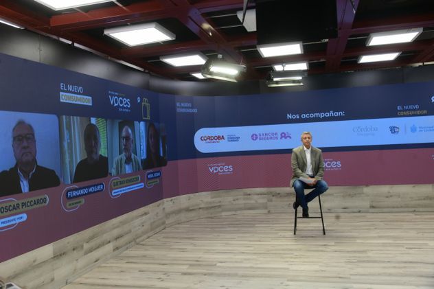 MANDA LA DEMANDA. Los panelistas coincidieron en que las marcas van por detrás de las decisiones y expectativas de los consumidores.