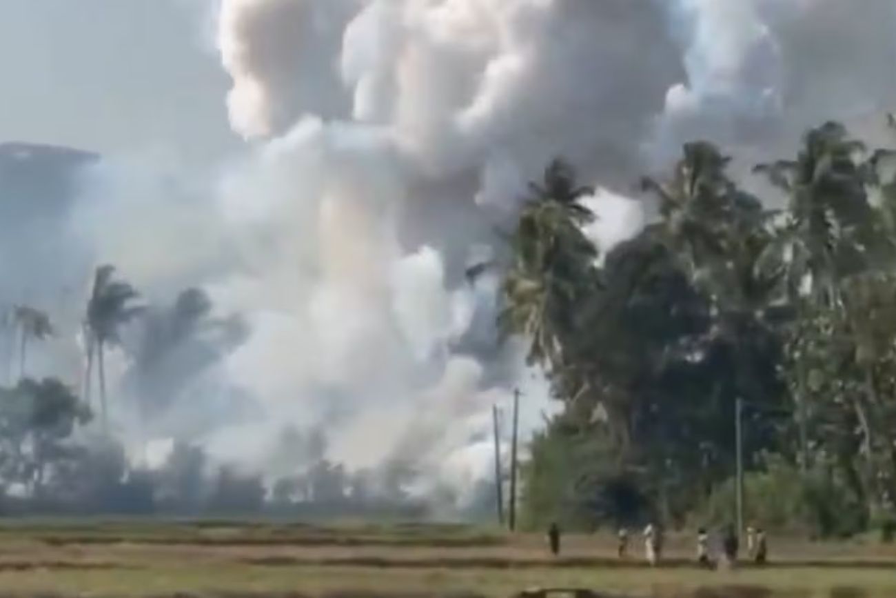 Tragedia en India: explotó una fábrica de pirotecnia y murieron al menos 13 personas