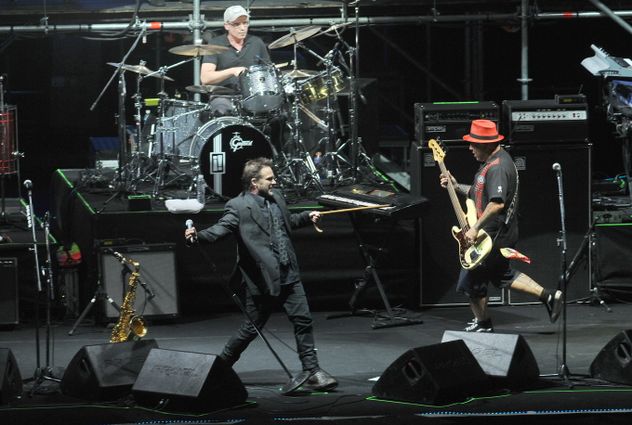 Los Fabulosos Cadillacs en el Chateau Carreras, durante el show de su gira de regreso. (La Voz/ Archivo)