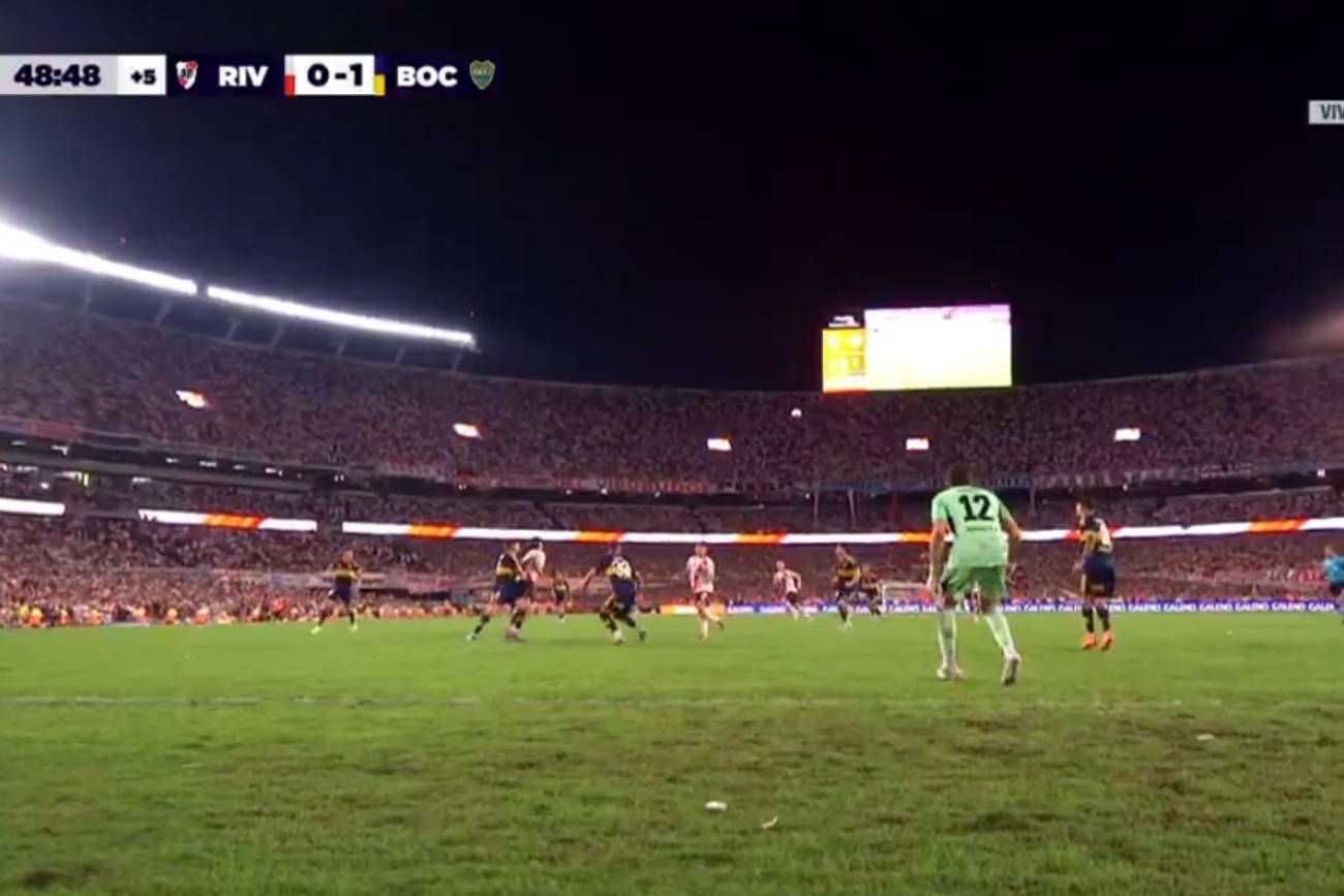 El penal que reclamó todo River.