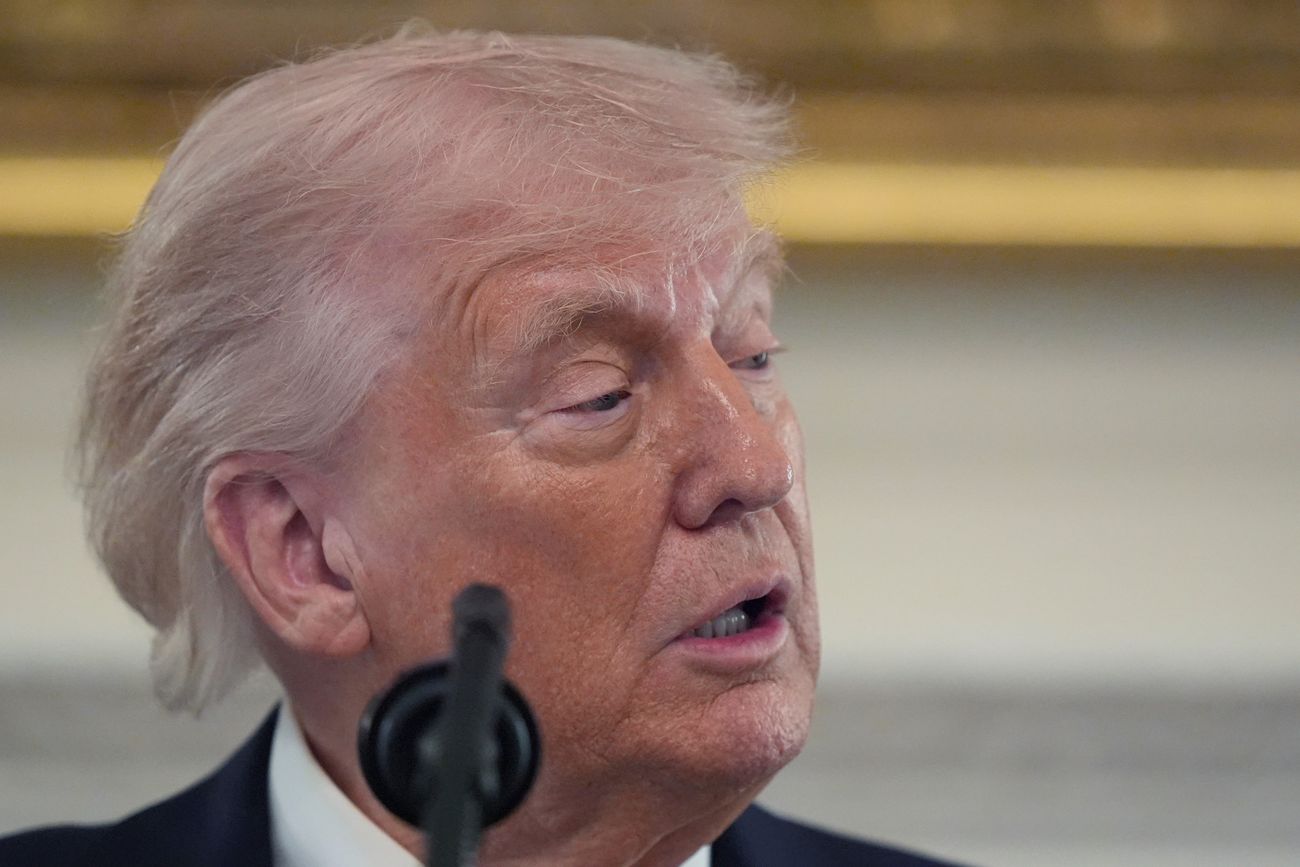 El presidente Donald Trump percibe que el poderpolítico en Teherán atraviesa una dase de fragmentación (Alex Brandon) 