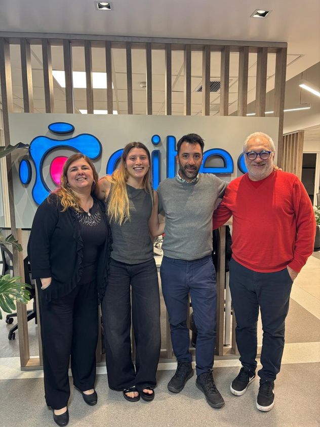 Equipo de Bioetech Amnova. De izq a der: Daniela Olea, Pilar Ferrer, Mariano Berra y Alejandro Berra. 