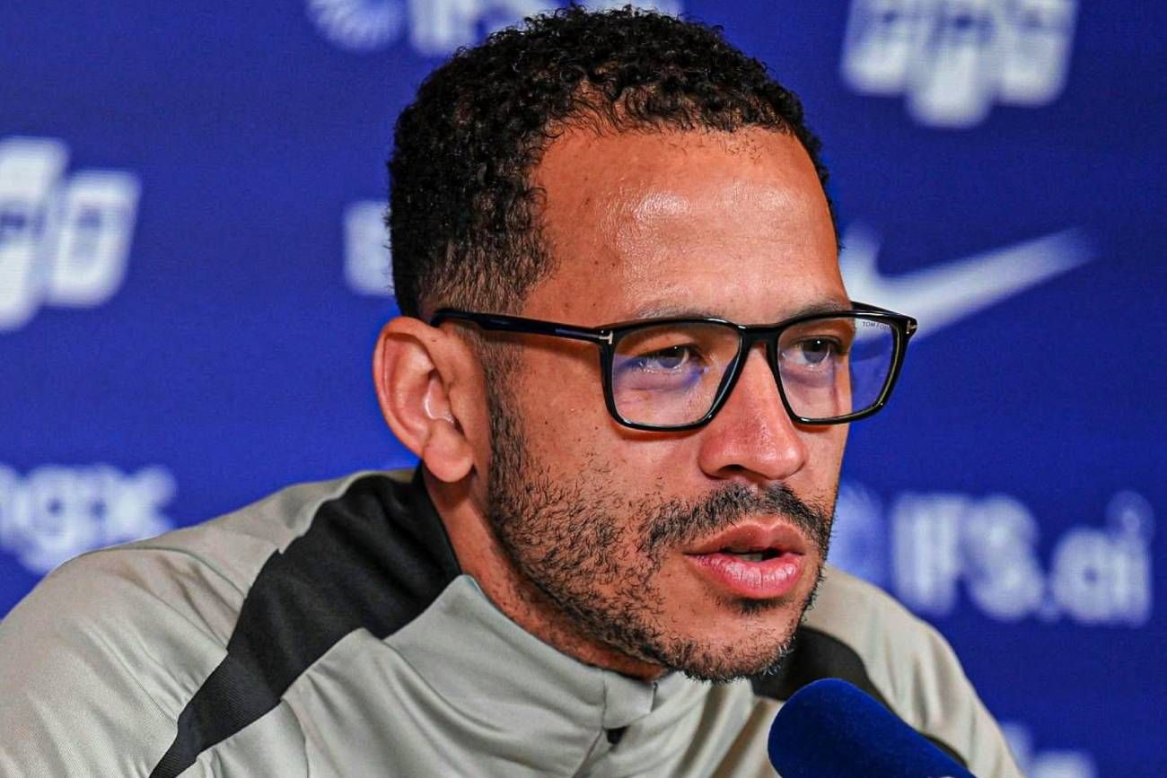 Liam Rosenior explotó de bronca en el Chelsea.
