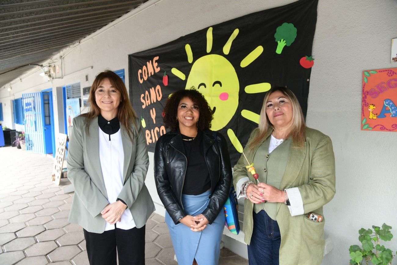 Lanzamiento del modelo de "Superzonas escolares", cantina  saludable de la escuela Arturo Zanichelli.