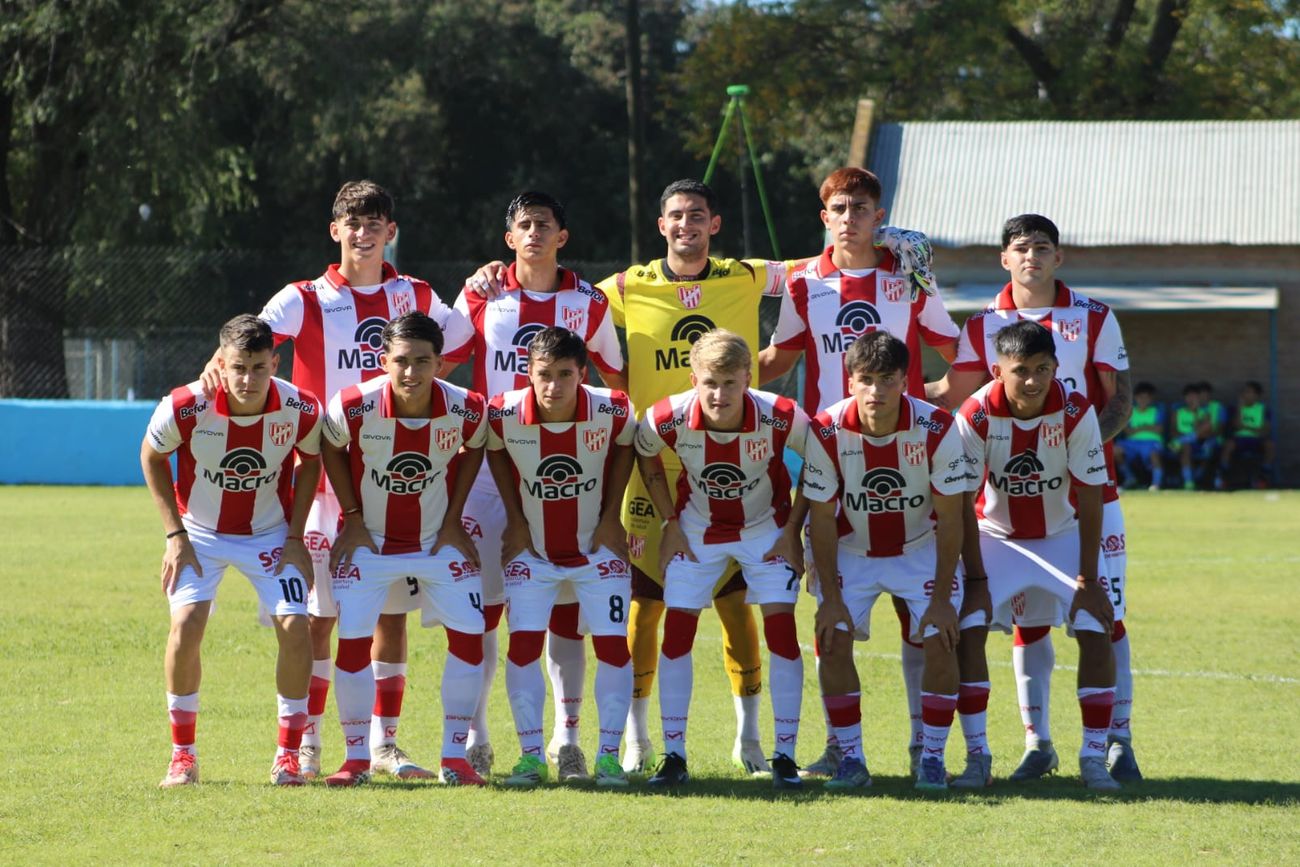 Instituto visitó a Estudiantes de Río Cuarto por el torneo de Reserva. 
