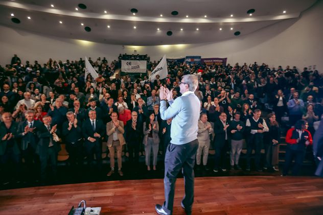 Boretto en el lanzamiento de su candidatura a rector.