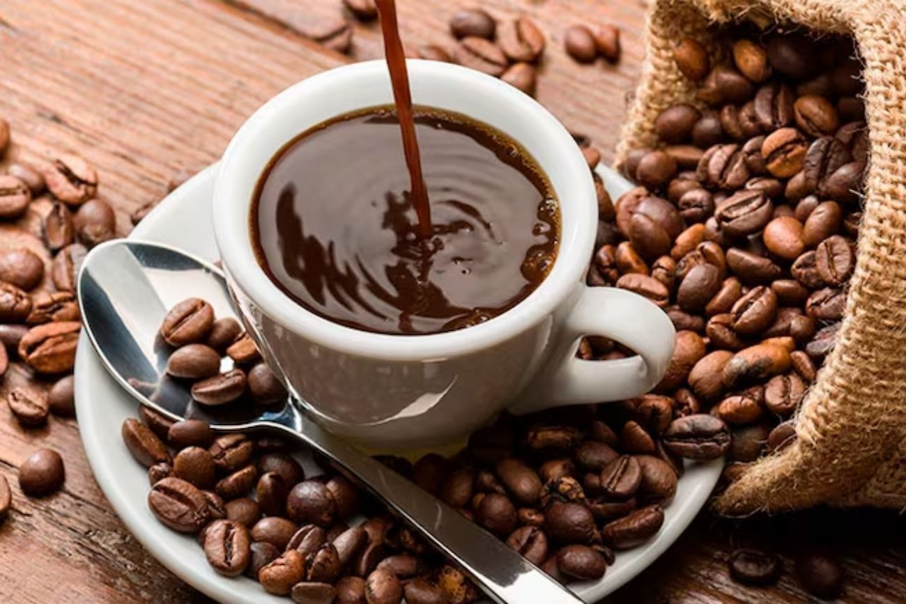 Qué dice la ciencia: ¿tomar café en ayunas o después de comer? 