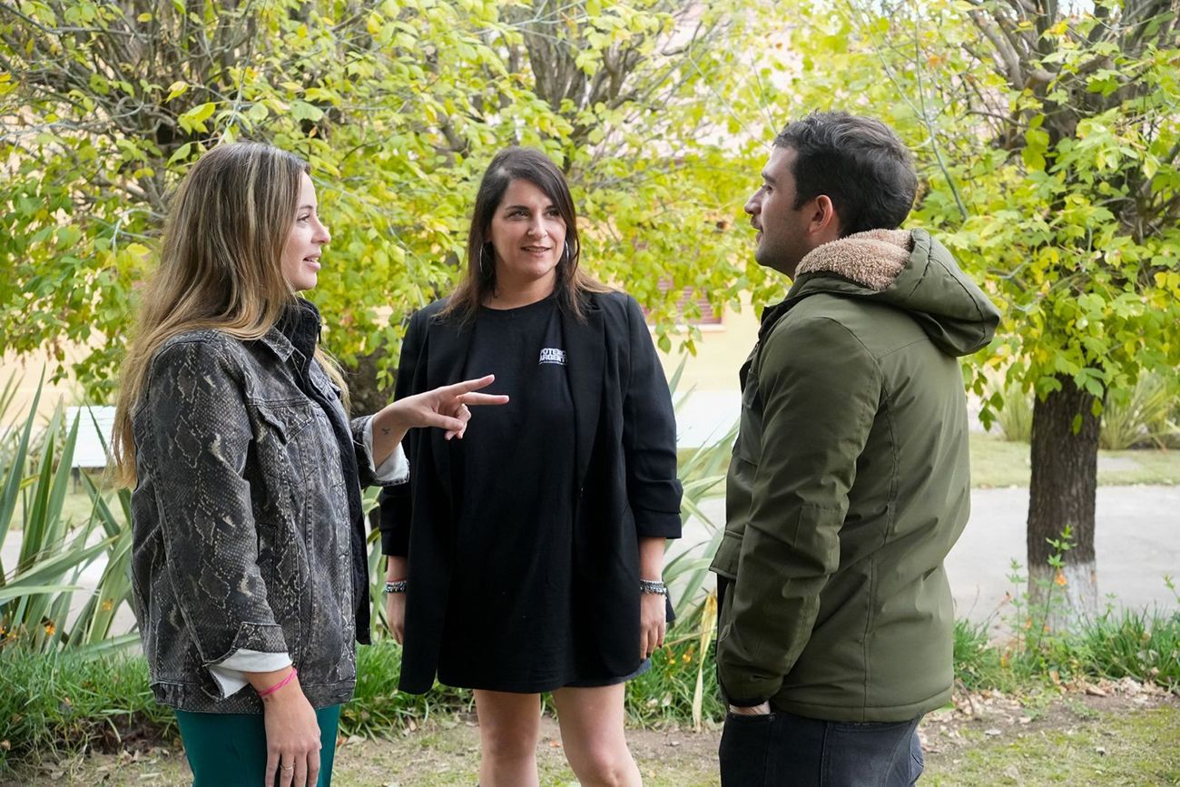 Encuentro de dirigentes políticos de diferentes partidos en Villa Giardino, en un evento organizado por Potencia Argentina+
