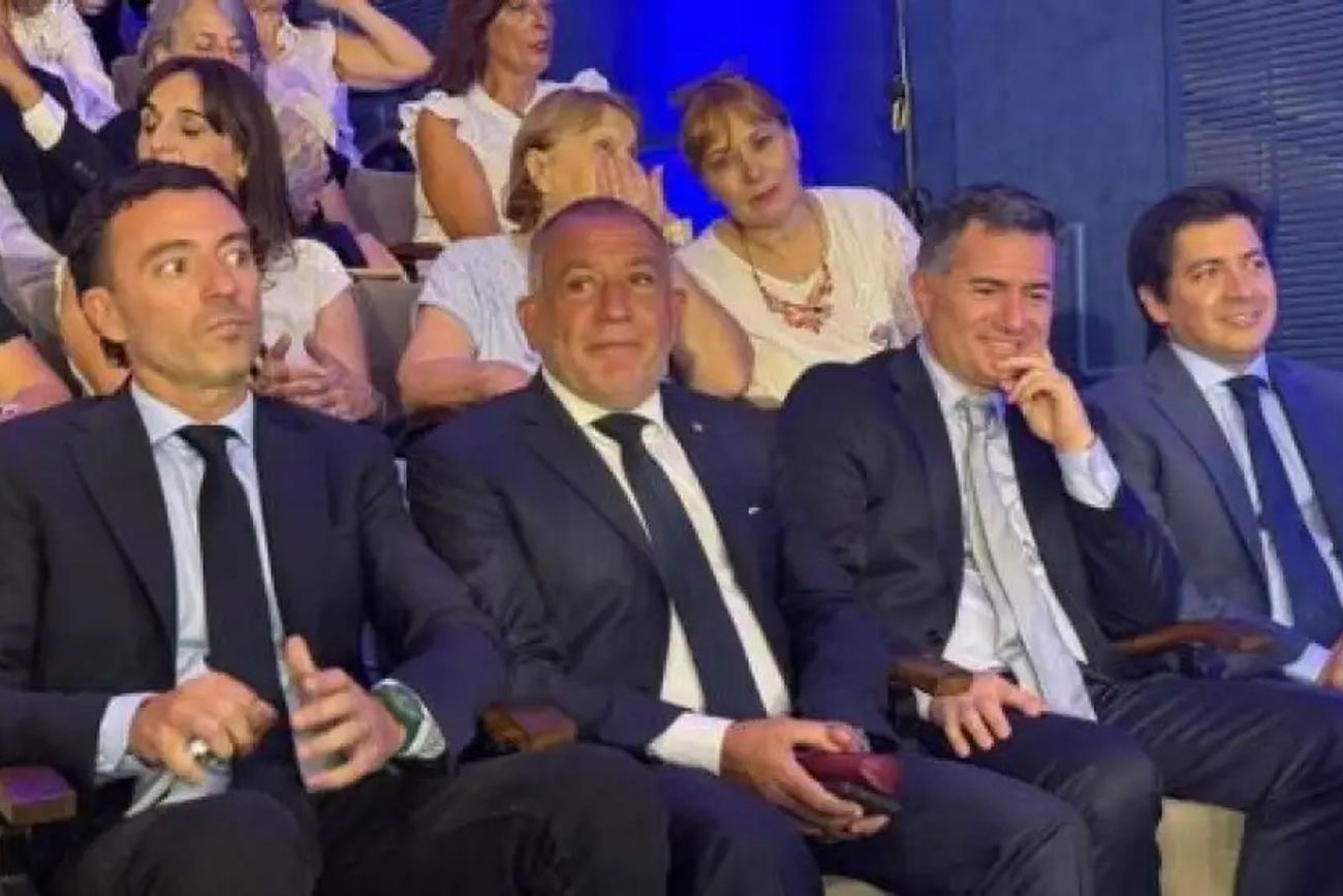 Rodrigo de Loredo, Luis Juez y Gabriel Bornoroni, en una foto compartida, el 1º de febrero pasado, en la apertura de sesiones de la Legislatura. Esa imagen no se volvió a repetir. (La Voz / Archivo) 