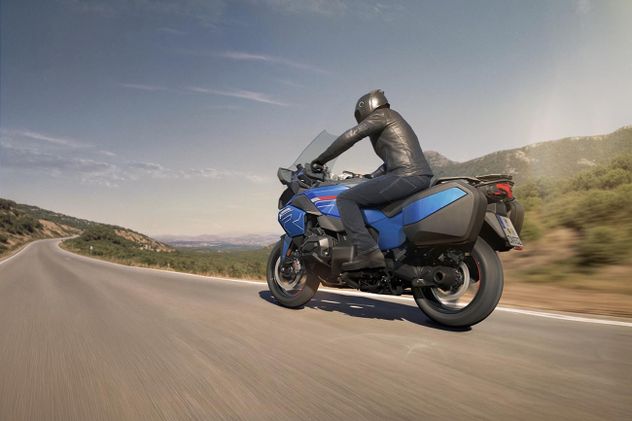 El propulsor bóxer bicilíndrico alcanza los 145 CV de potencia y 149 Nm de torque.
