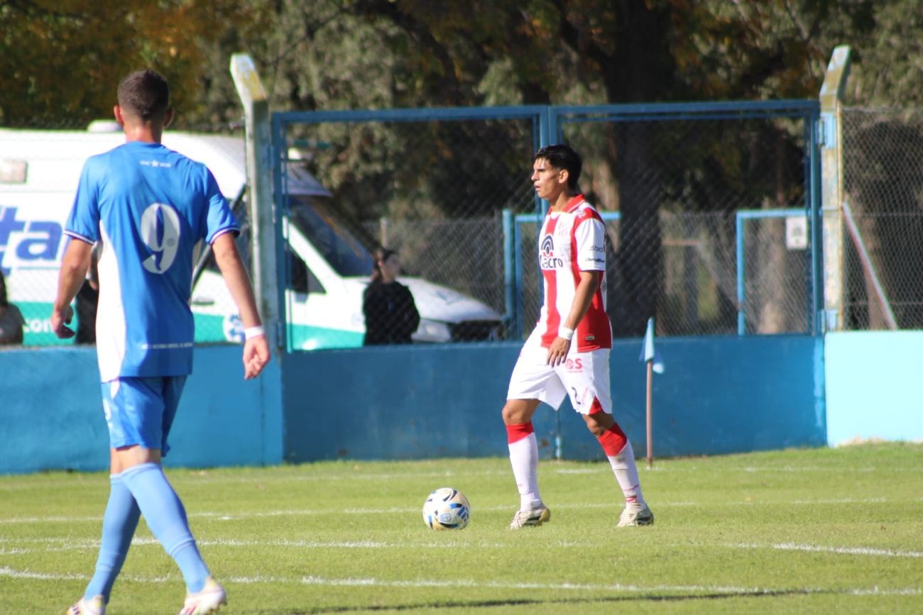 Instituto visitó a Estudiantes de Río Cuarto por el torneo de Reserva. 