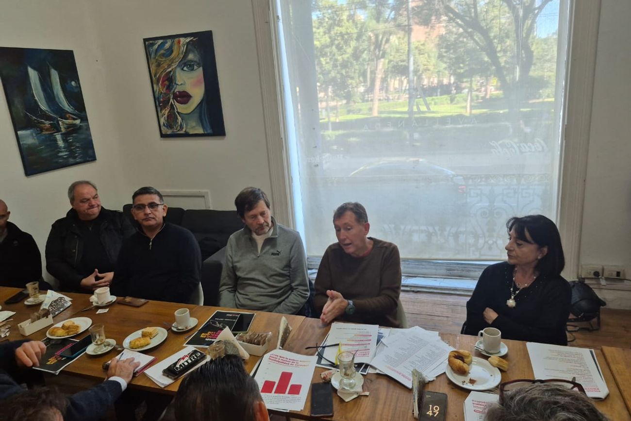 Dante Rossi, junto con su equipo de colaboradores, presentó una encuesta sobre la inseguridad en Córdoba.