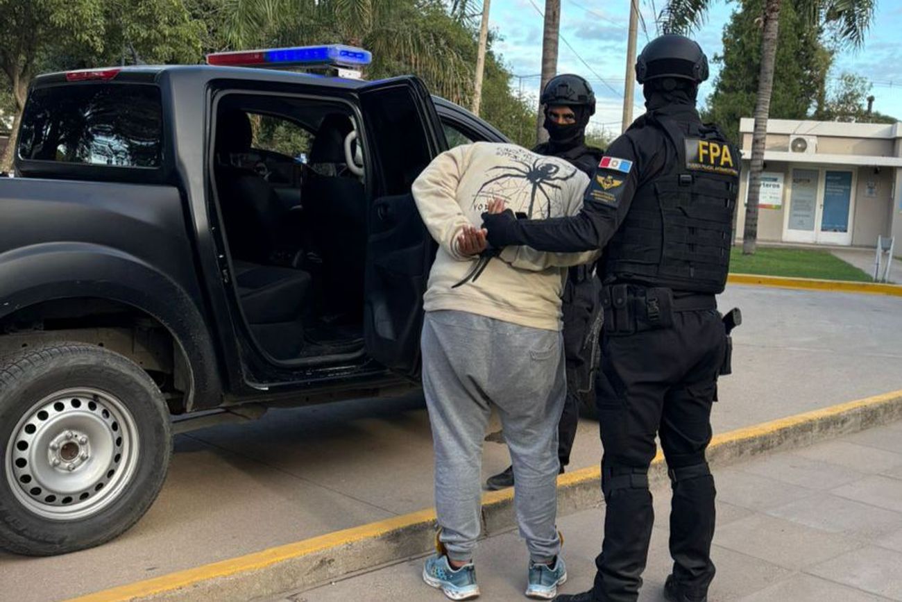Uno de los detenidos en los allanamientos por drogas.