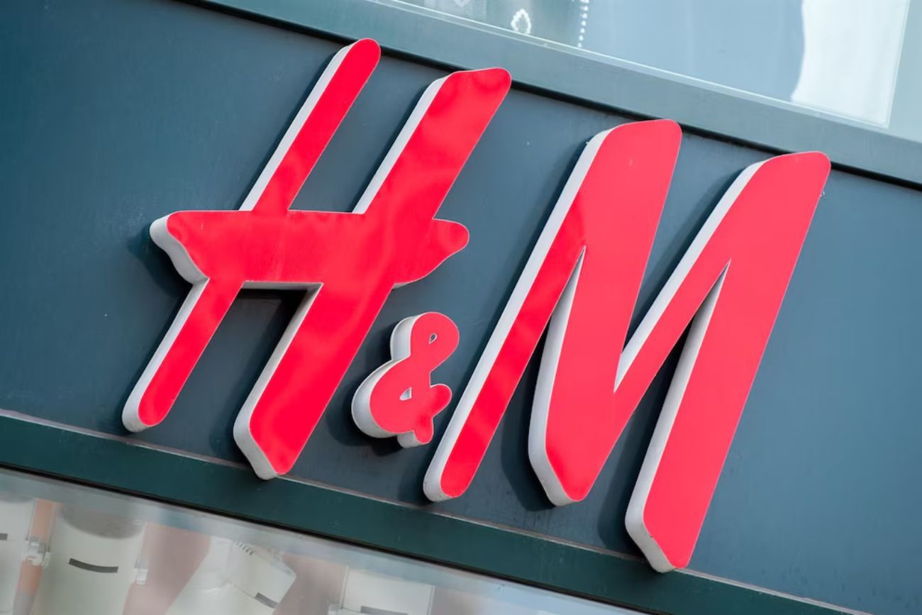 Confirmado: H&M llegará a la Argentina en 2027 y abrirá su primer local junto a un socio regional.