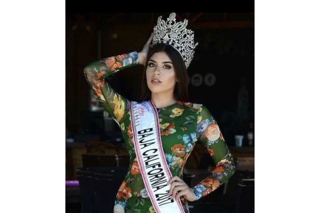 Carolina Flores Gómez cuando ganó el concurso Miss Teen Universe.