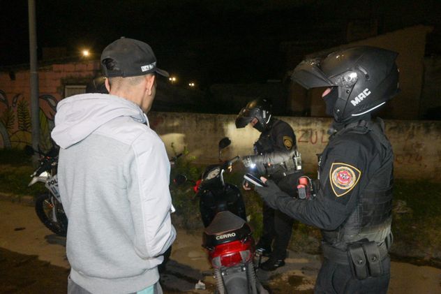 Más de 100 detenidos y 3.000 vehículos controlados en un amplio despliegue policial en la provincia.