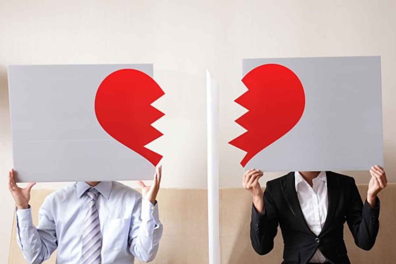Muchas parejas descubren diferencias importantes de personalidad sólo después de que desaparece la primera fase de atracción. 