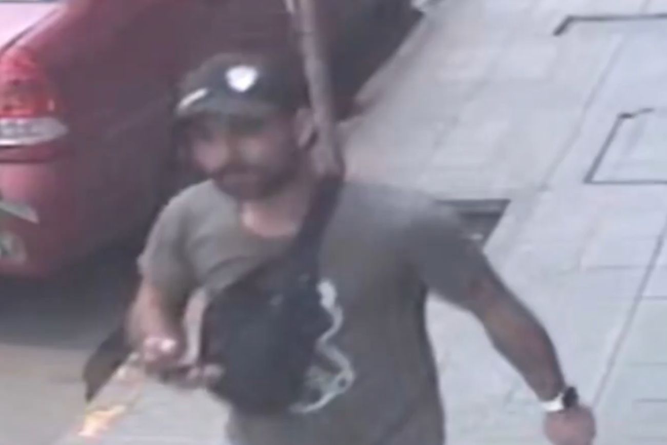 Buscan identificar a un hombre en Córdoba.