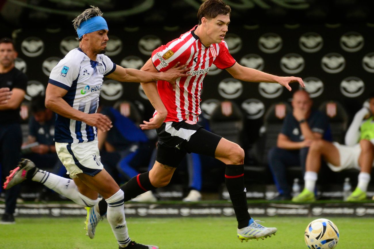 Talleres en La Plata, en el partido ante Estudiantes.