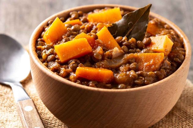 Mitos y verdades sobre el locro, el plato más argentino y tradicional. 