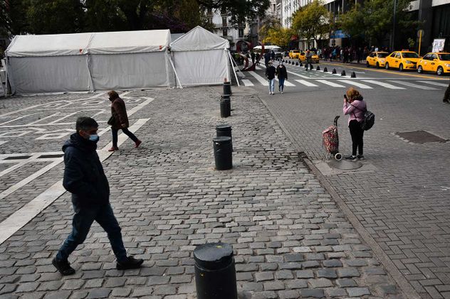 Calle 27 de Abril, en el centro de Córdoba. Su nombre recuerda la revuelta de 1852 que cambió el rumbo político de la provincia.