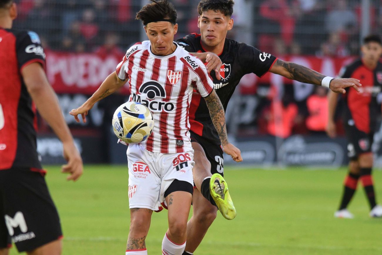 Instituto visitó a Newell's por la fecha 16 del Torneo Apertura. 