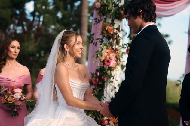 El casamiento de Cassie (Sydney Sweeney) y Nate (Jacob Elordi), momento clave en la tercera temporada de "Euphoria". (HBO Max)