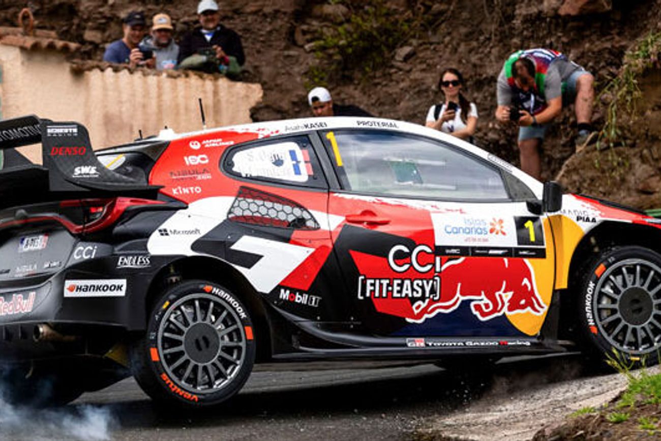 Sebastien Ogier sumó un nuevo triunfo en un lugar donde nuncahabía ganado y se vuelve a postular como candidato al cetro mundial en 2026.
