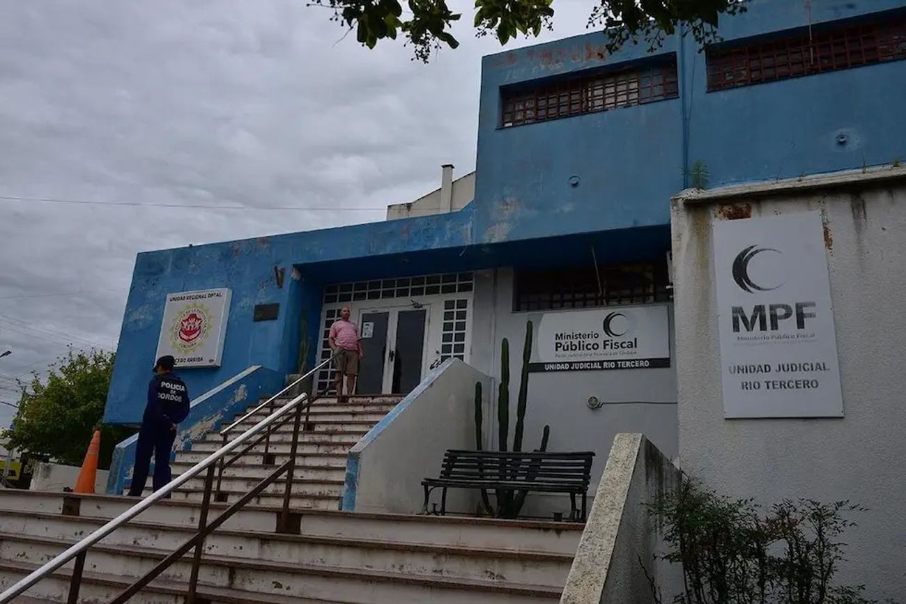 Sin freno trabajan los investigadores en Río Tercero para esclarecer el crimen. (Ramiro Pereyra / Archivo)
