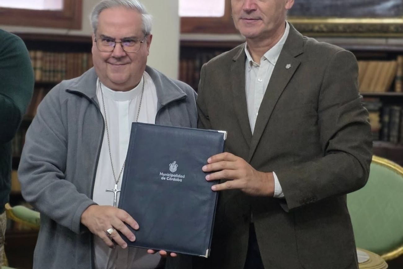 El arzobispo de Córdoba, Ángel Rossi junto al intendente municipal, Daniel Passerini.