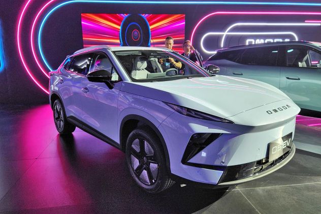 El Omoda 5 es un SUV del segmento C que se vende en otros mercados en versiones híbridas recargables y 100% eléctrica.
