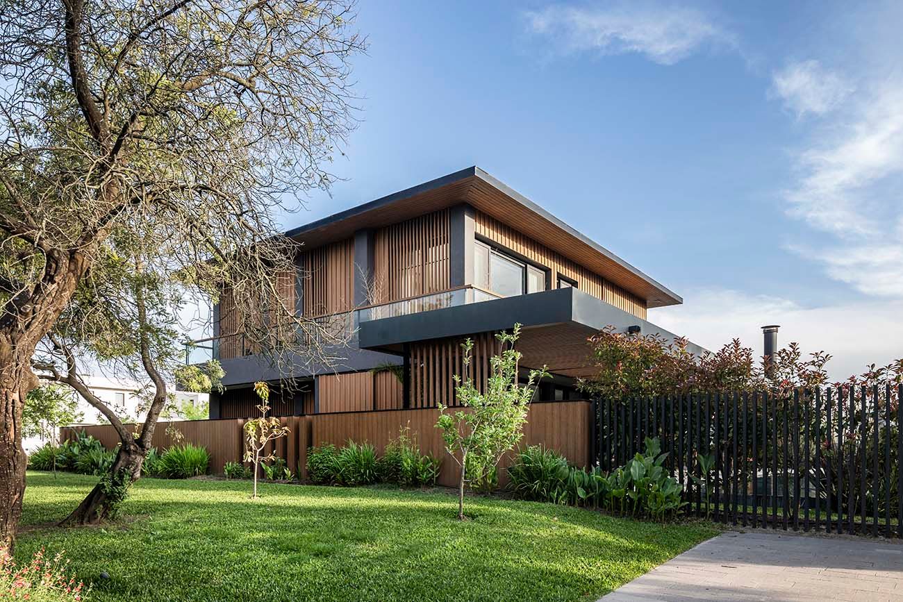 El WPC (Wood Plastic Composite) es un material ecológico, compuesto por fibras de madera y polímeros termoplásticos.