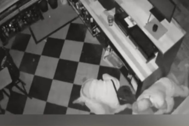 "El Reptil" volvió a robar en Córdoba: esta vez defecó y no estaba solo