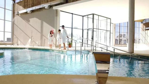 Escapadas fin de semana largo: 3 termas cerca de Buenos Aires y cuánto cuesta la entrada.