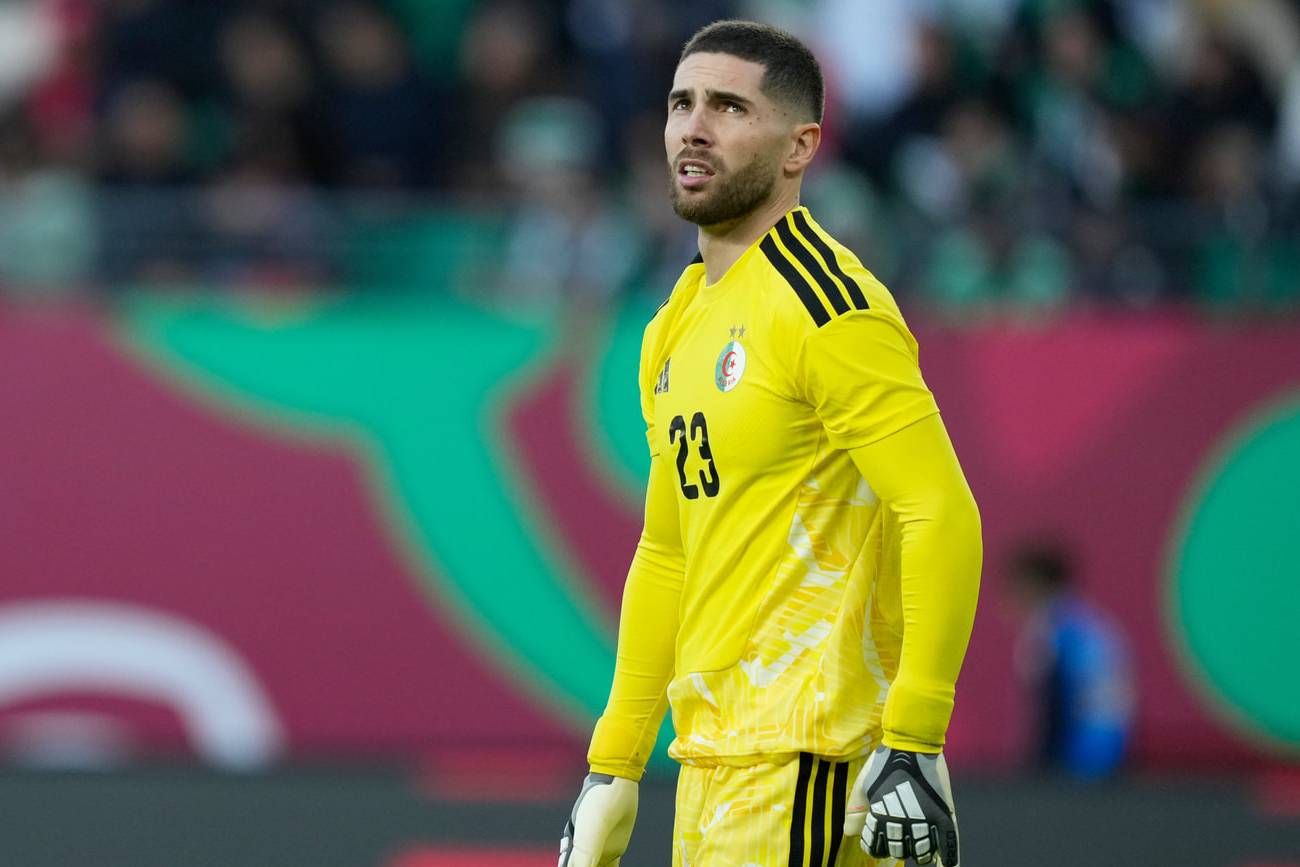 Importante baja para Argelia: pierde un jugadro clave para el debut con Argentina