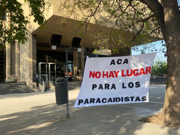 Paracaidistas. El juez Vaca Narvaja también sufrió las protestas por querer incorporar a una funcionaria que no integra la carrera judicial. (Archivo) 