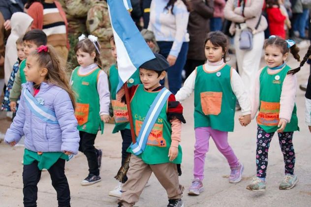 El desfile cívico-militar de este año tendrá un carácter histórico al celebrarse el paso formal de Las Higueras de pueblo a ciudad.
