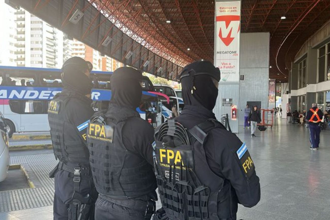 Córdoba: detuvieron a un hombre en la Terminal de Ómnibus y secuestraron droga en peajes