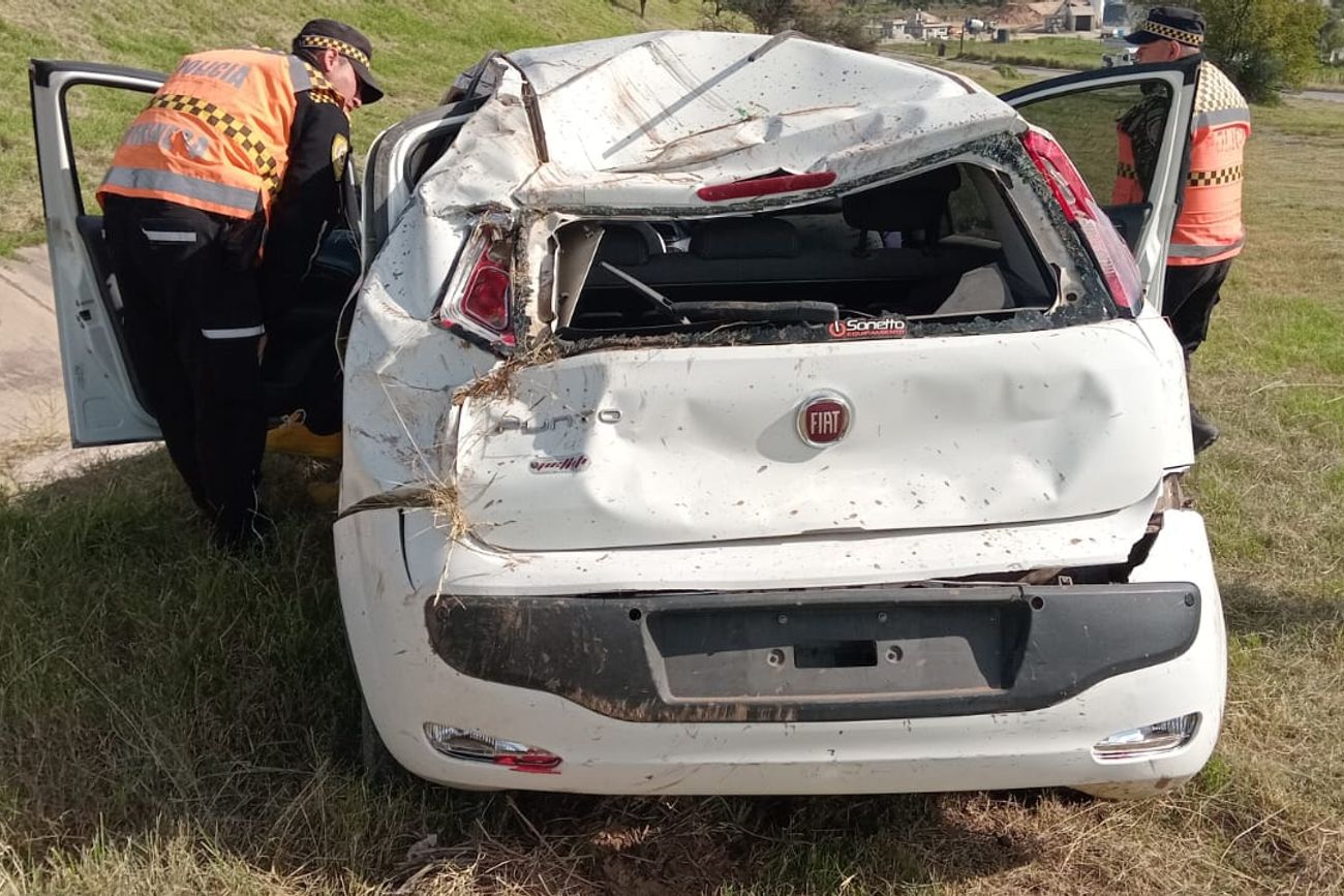 Así quedó el auto. (Policía)