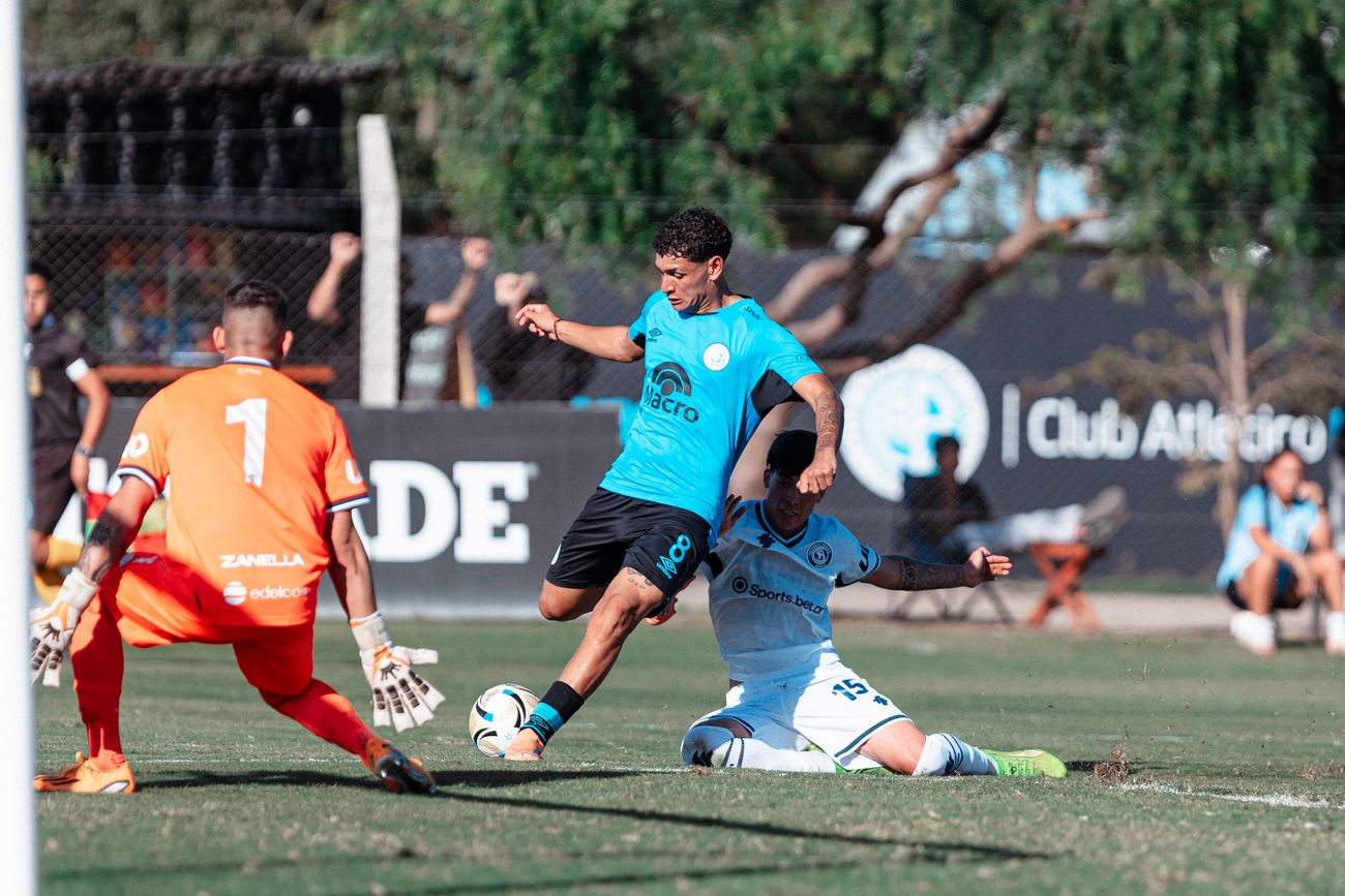 Marcos Ortiz, de la Reserva de Belgrano.