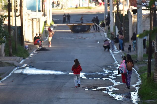 Operativo Policial en Barrio Bajo Pueyrredón por los disturbios por la muerte de Tomas Orihuela.
