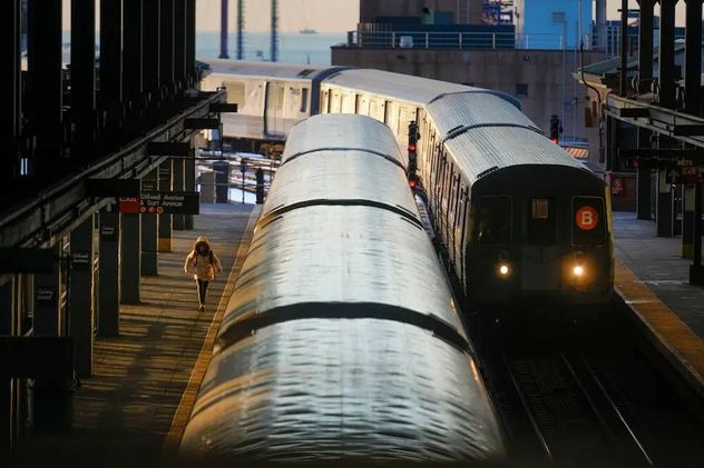 Trenes argentinos. Formación de Retiro a Rosario, Córdoba y Tucumán.