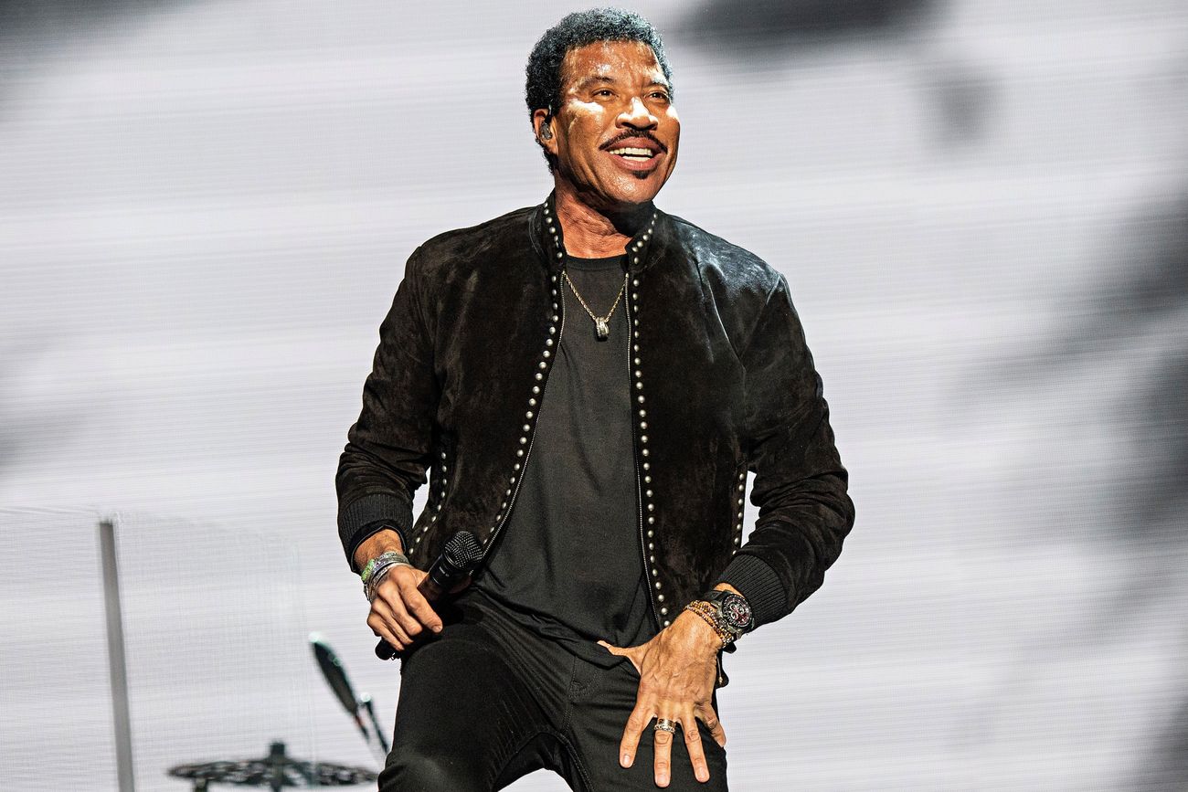 Lionel Richie en un show en Texas en 2019.