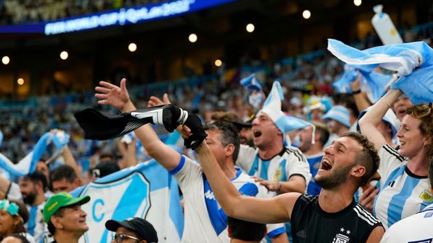 Viajar al Mundial 2026 para ver a la Selección Argentina puede costar cerca de 7.850 dólares, un monto que equivale a unos 10 salarios promedio en el país.