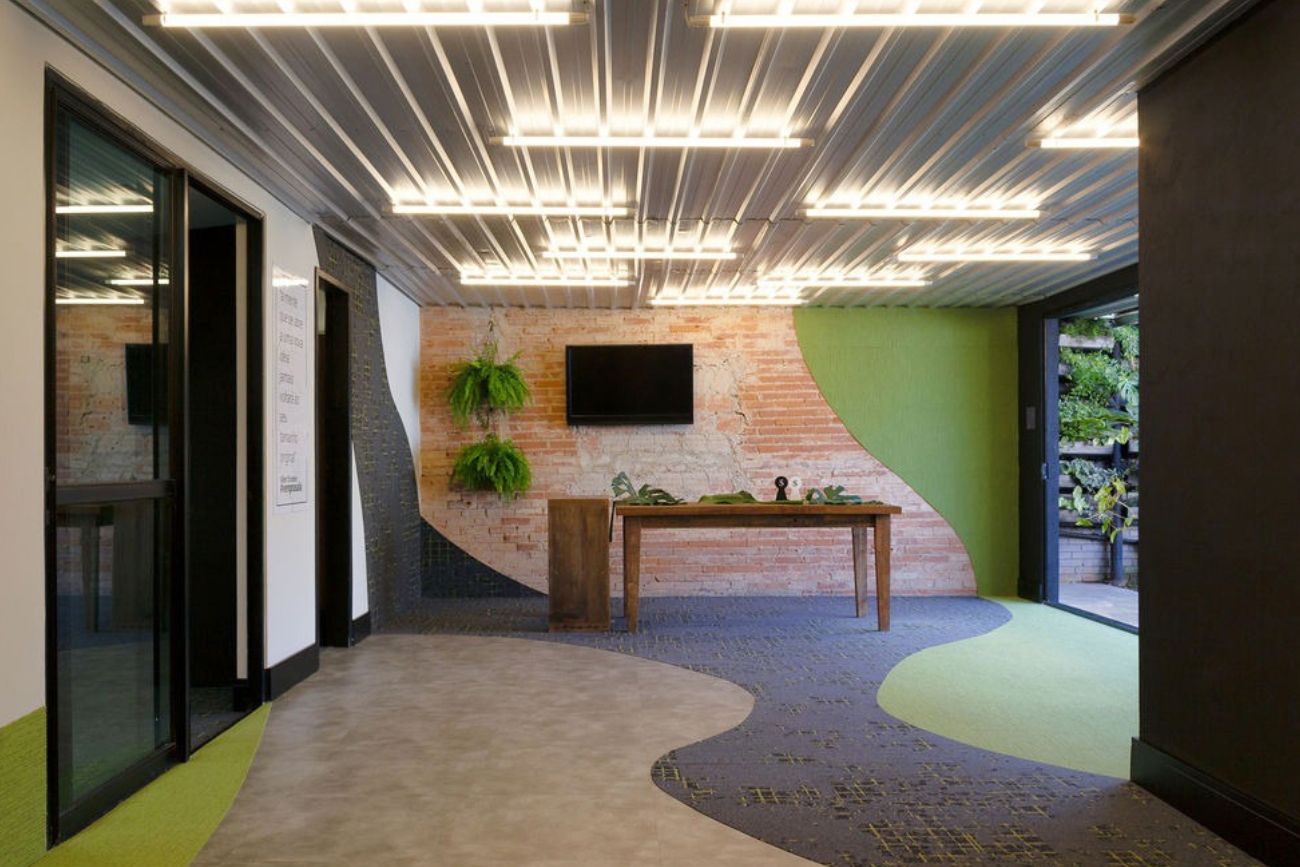 Los participantes asistirán a encuentros especializados sobre materiales, creatividad y espacios pensados para las nuevas formas de habitar y trabajar.
