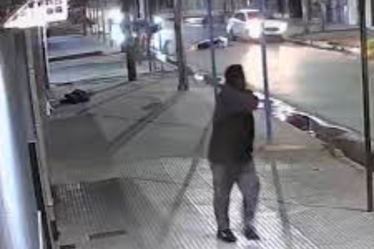 Detuvieron a un policía tras matar de diez tiros a una presunta ladrona en La Matanza