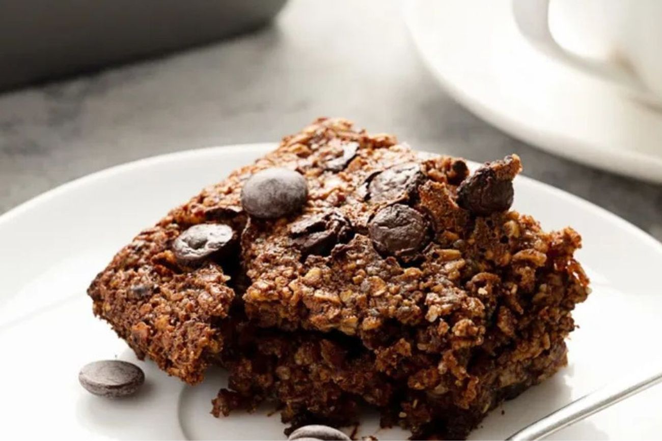 Cómo preparar avena horneada con solo 3 ingredientes: una merienda saludable en minutos 