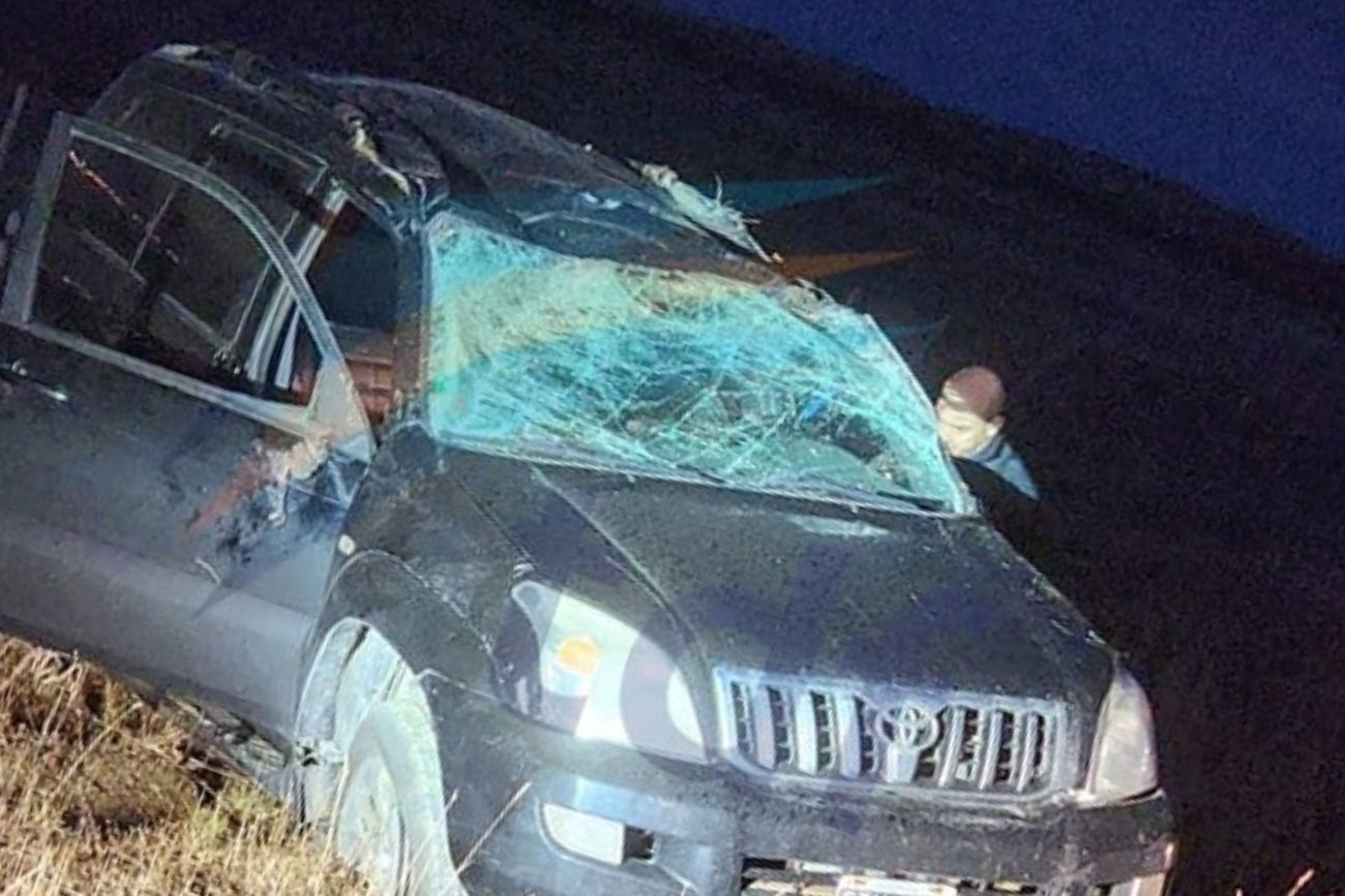 Siniestro en la ruta 3: padre e hija sobreviven a un vuelco